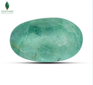 Premium emerald gemstone for custom jewelry