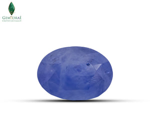 Blue sapphire gemstone with eye-clean clarity