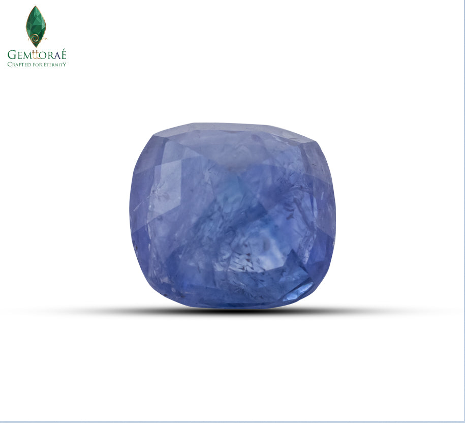 Loose blue sapphire gemstone with superior quality