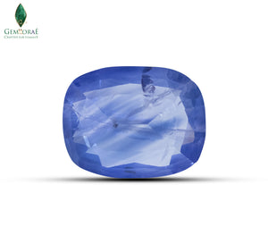 Loose blue sapphire gemstone with fine clarity