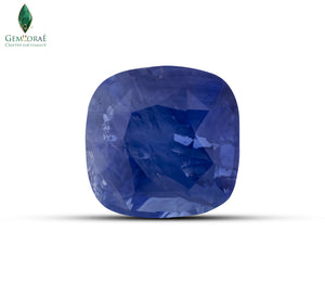 Elegant blue sapphire gemstone for rings and pendants