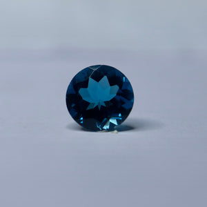 Premium blue topaz gemstone for fine jewelry