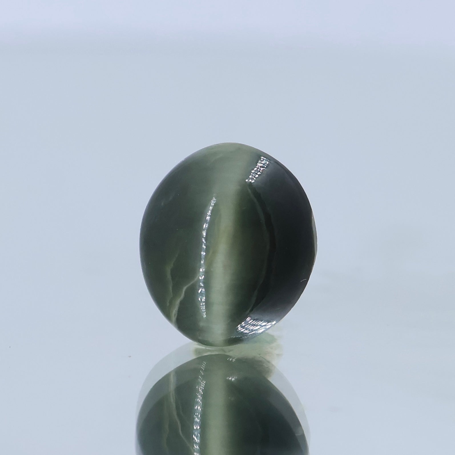 Indian Lehsunia Cat's Eye Gemstone Natural Certified
