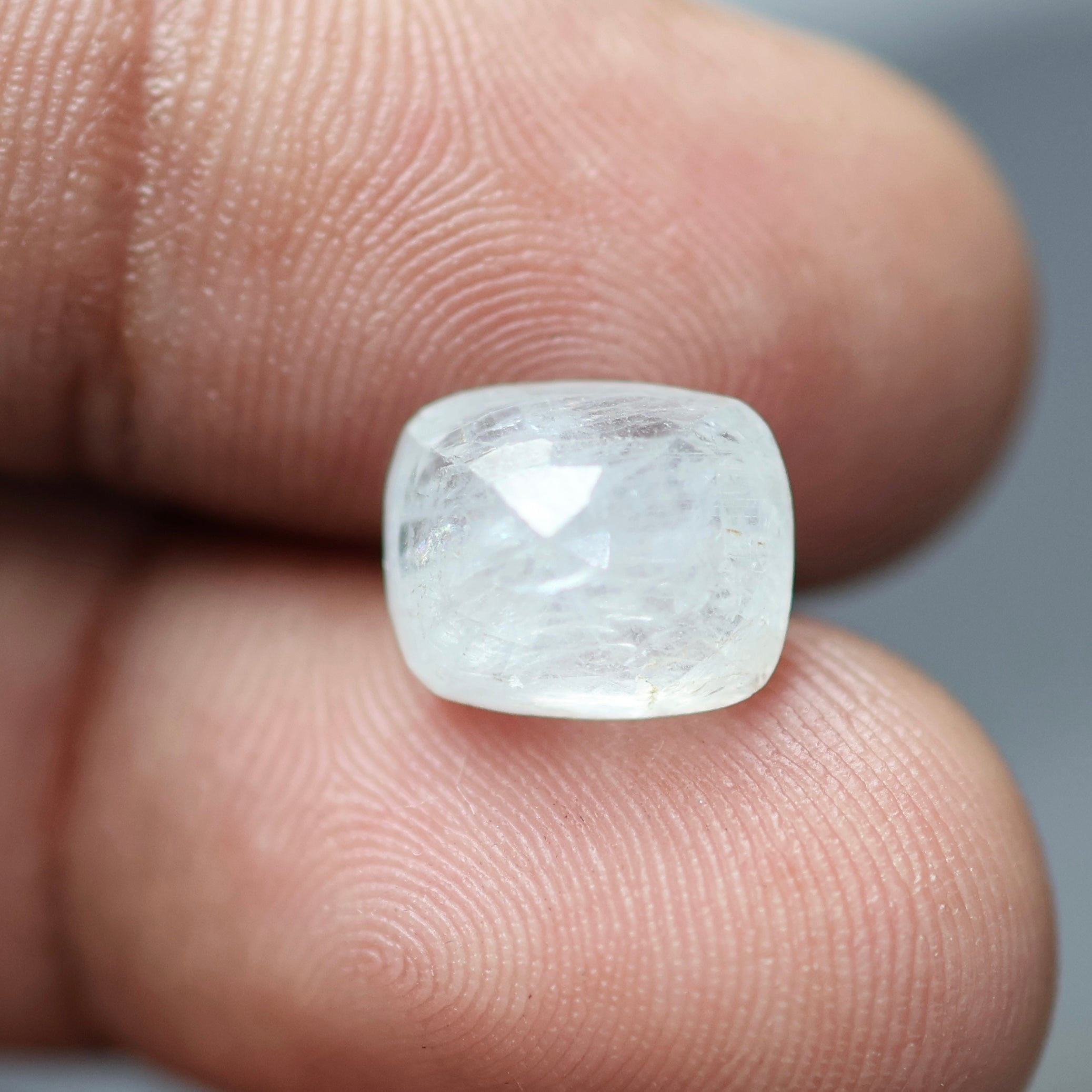 Natural White Sapphire 5.29 CT UNHEATED  (Safed Pukhraj / Shweta Pukhraj)  — Certified Loose Gemstone | Buy Online i