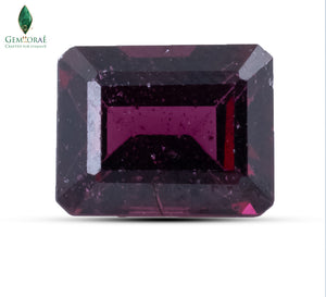 Front view of Garnet Gemstone with elegant faceted cut