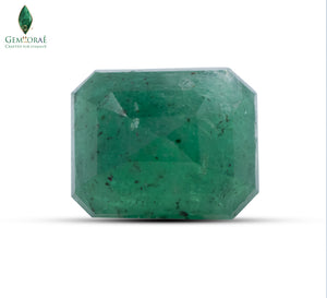 Fine Panna stone with brilliant luster