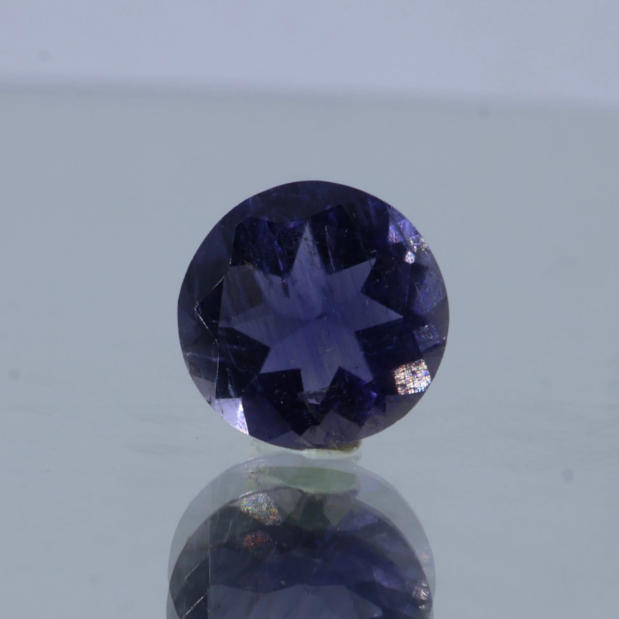 Natural Indian Iolite Stone with Colour Changing Beauty