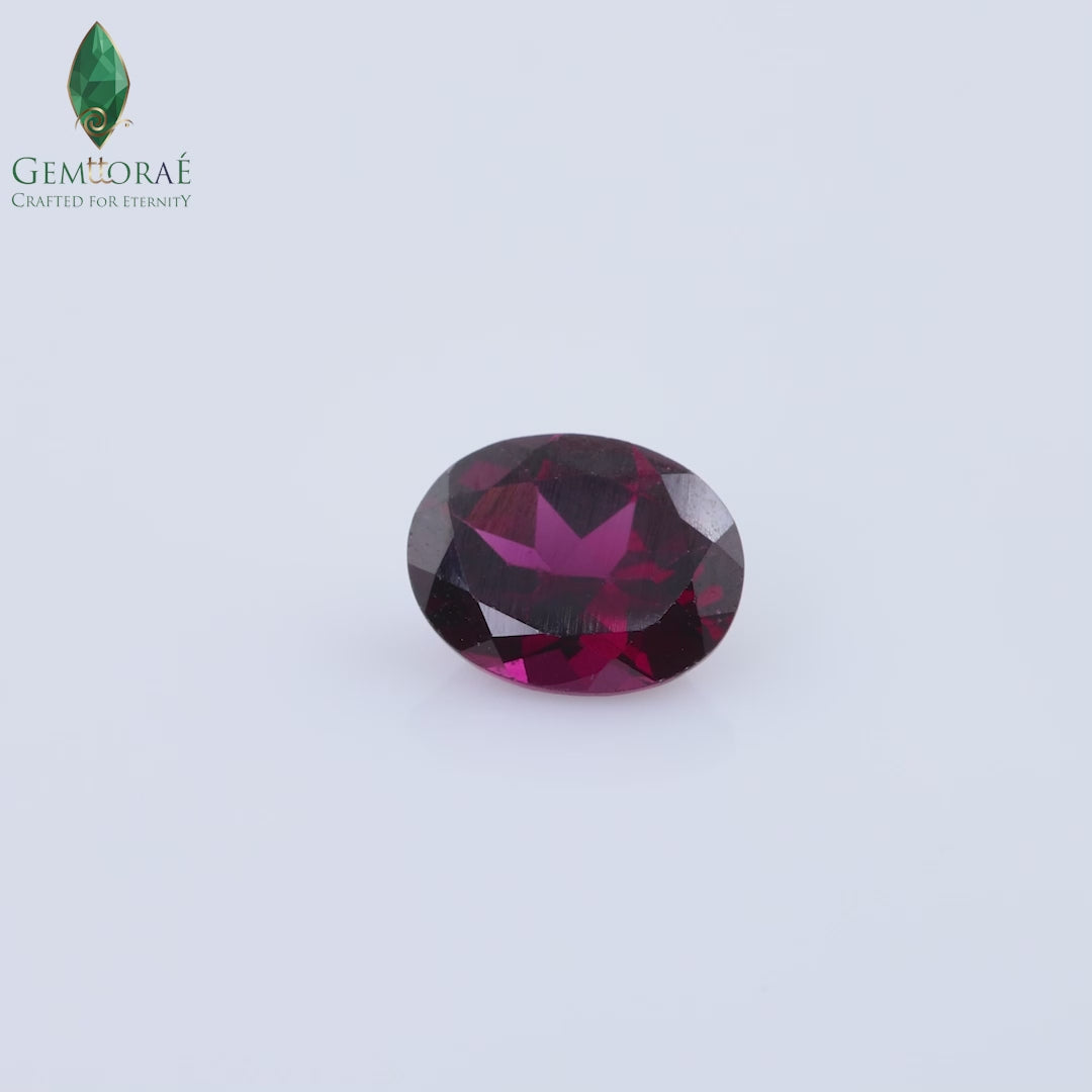 Product video of Rhodolite Garnet revealing vibrant natural sparkle