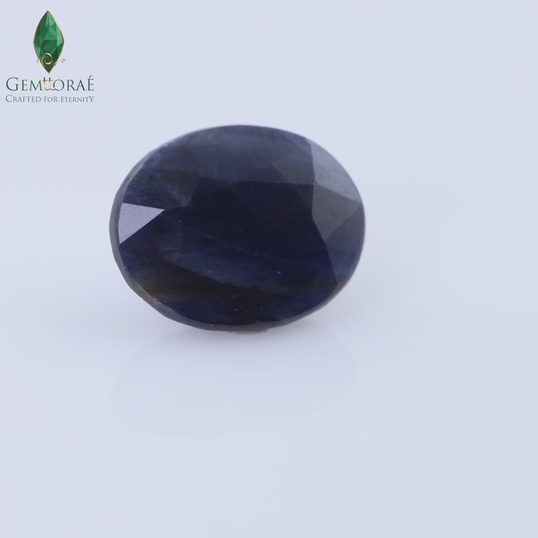 Video of Natural Thailand Dark Blue Sapphire displaying brilliant blue colour