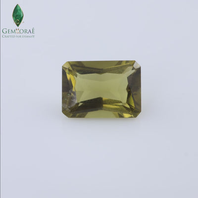Video of Honey Citrine Crystal highlighting golden reflections