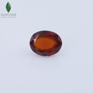 Video of premium Garnet Gem showing natural colour reflections