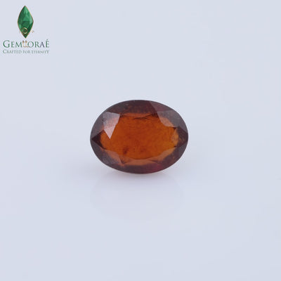 Product video of African Garnet displaying natural brilliance