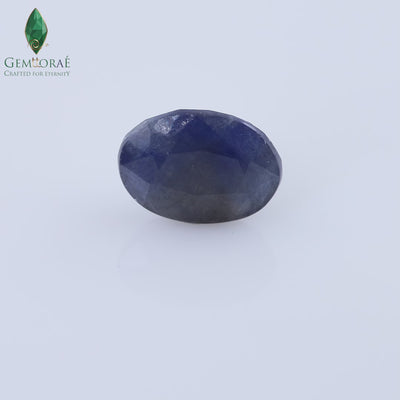 Video of genuine Blue Sapphire Gemstone reflecting deep blue colour