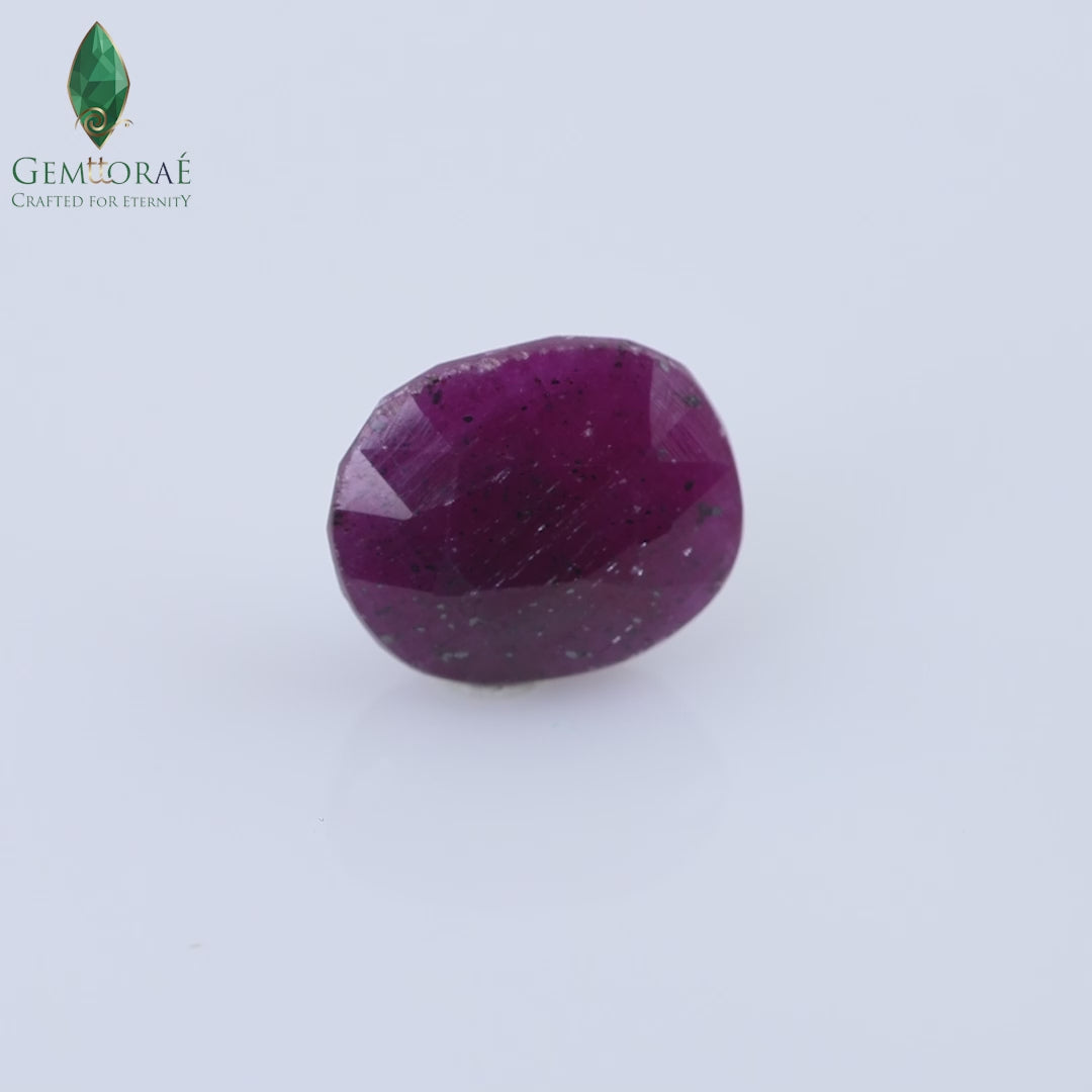 Video of genuine Ruby Stone viewed under rotating light