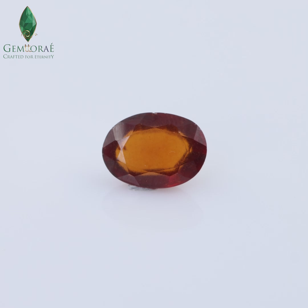 Product video of Garnet Gemstone revealing natural brilliance