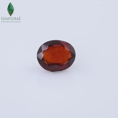 Video of natural Garnet Gem displaying rich colour reflections