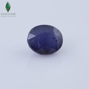 Deep blue sapphire Close up 