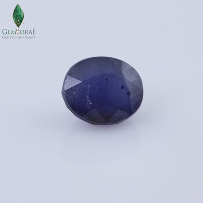 Deep blue sapphire Close up 