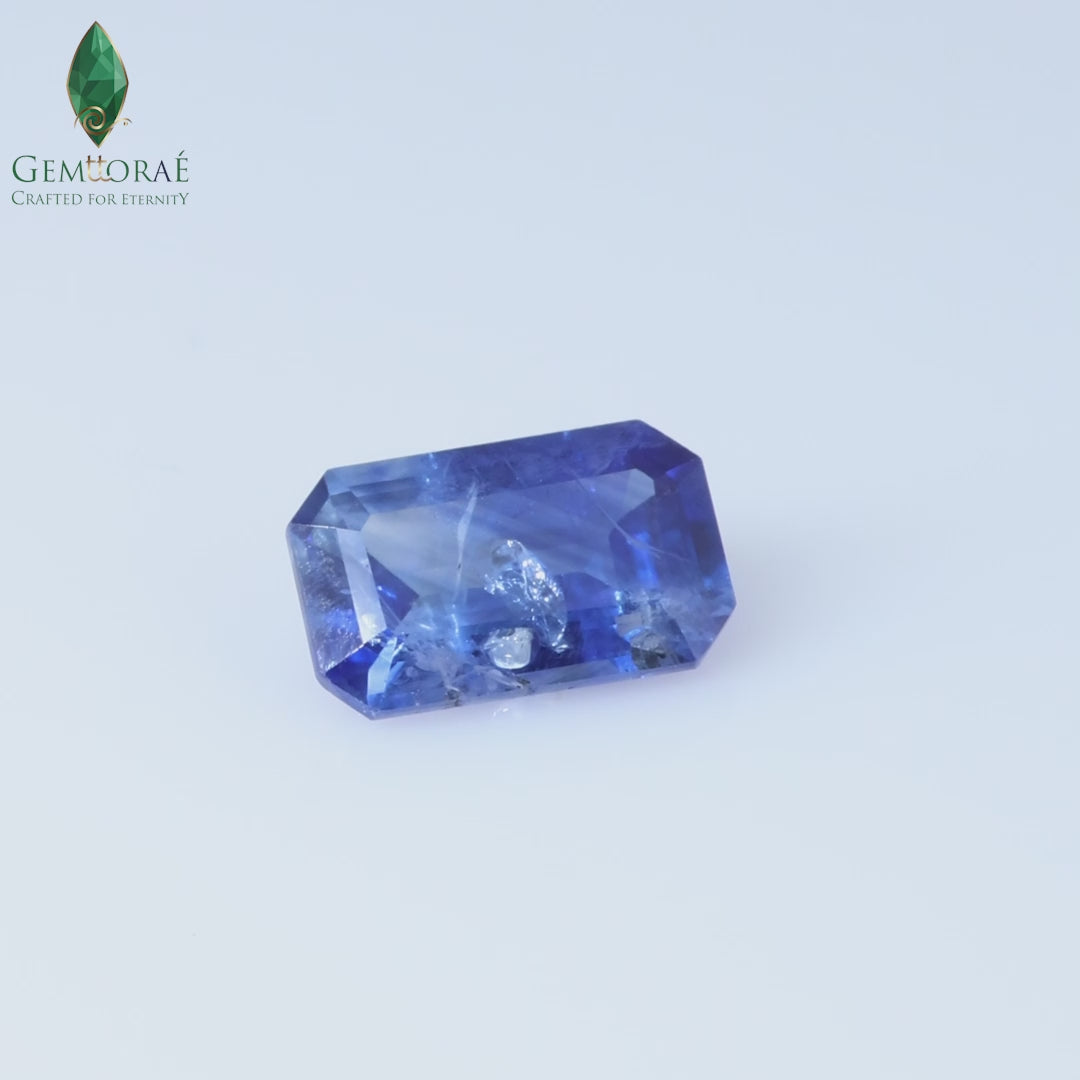 Premium blue sapphire stone for custom jewelry