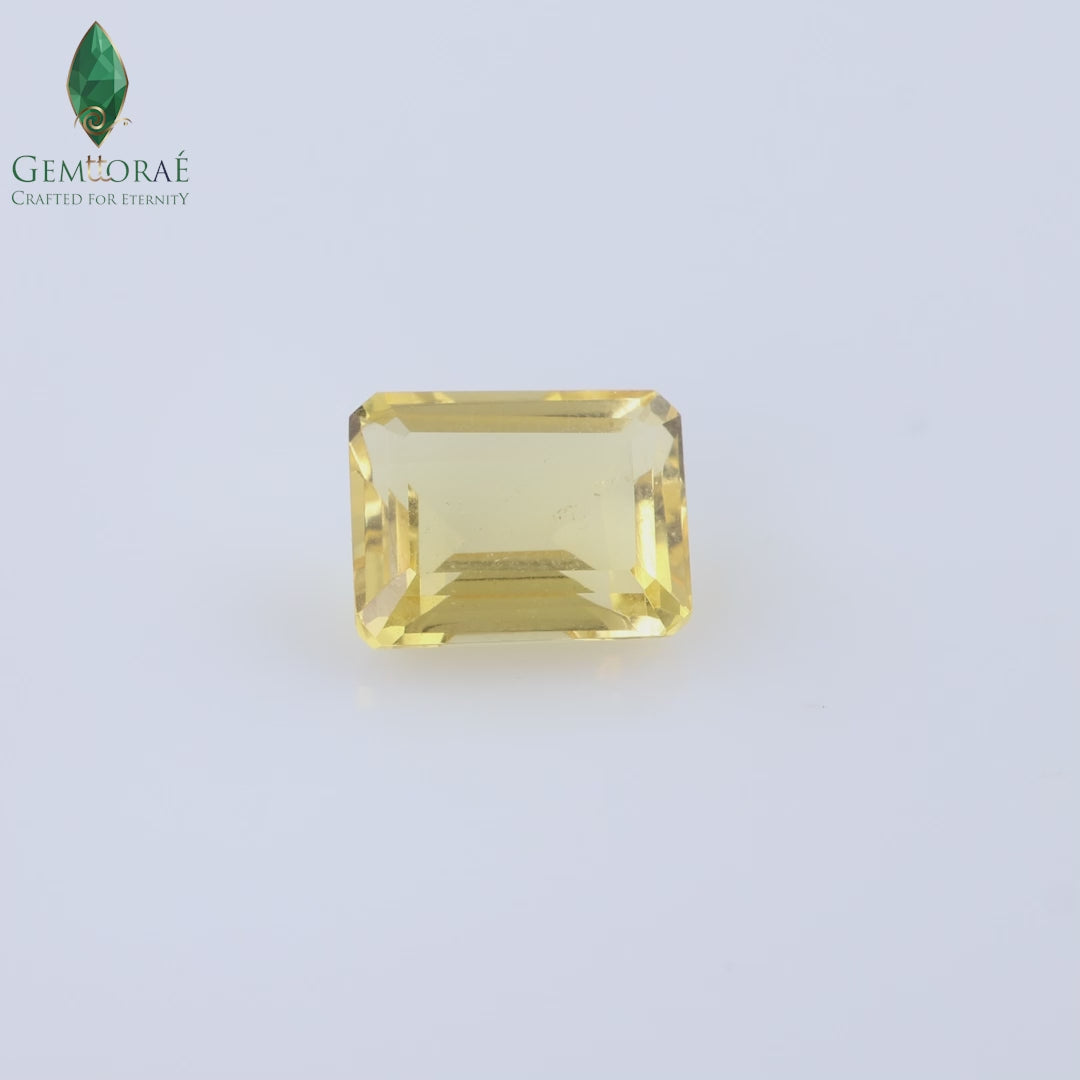 Rotating video of Brazilian Citrine revealing vibrant natural colour