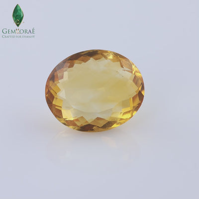Rotating video of Citrine Gem under balanced studio lighting