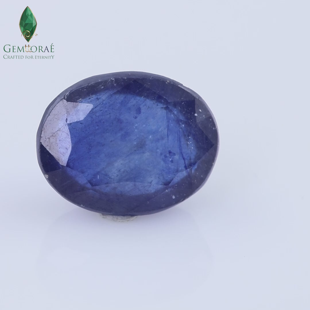 Video of Blue Sapphire reflecting rich natural blue colour