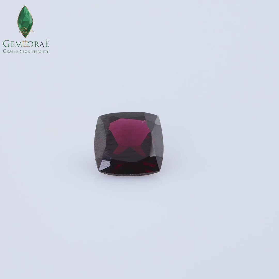 Video of January Birthstone in a rotating product display