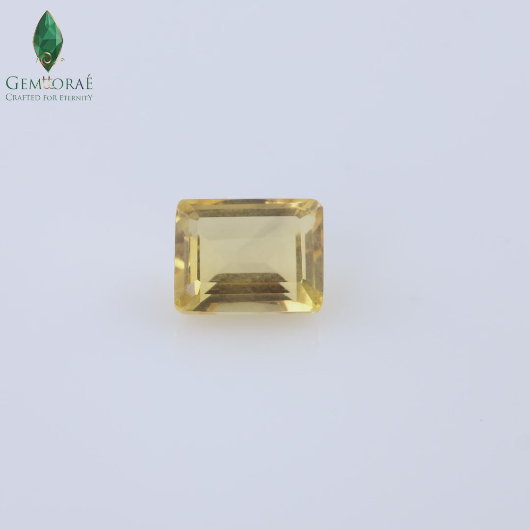 Product video of Brazilian Citrine showcasing natural brilliance