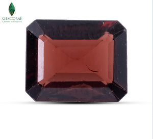 Front view of Red Garnet Stone with radiant gemstone finish